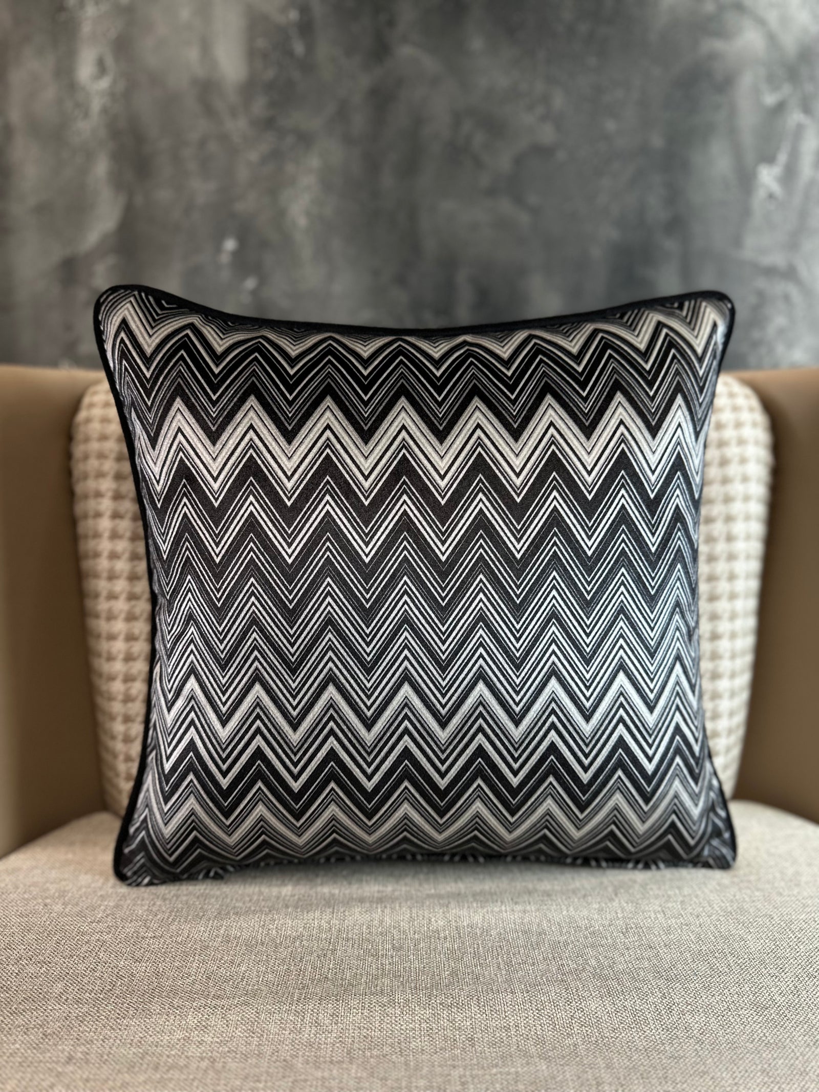 CHEVRON-105 PILLOWCASE 